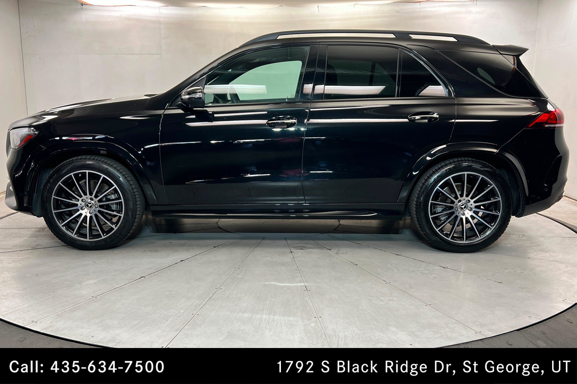 Certified 2021 Mercedes-Benz GLE 450 4MATIC image 2