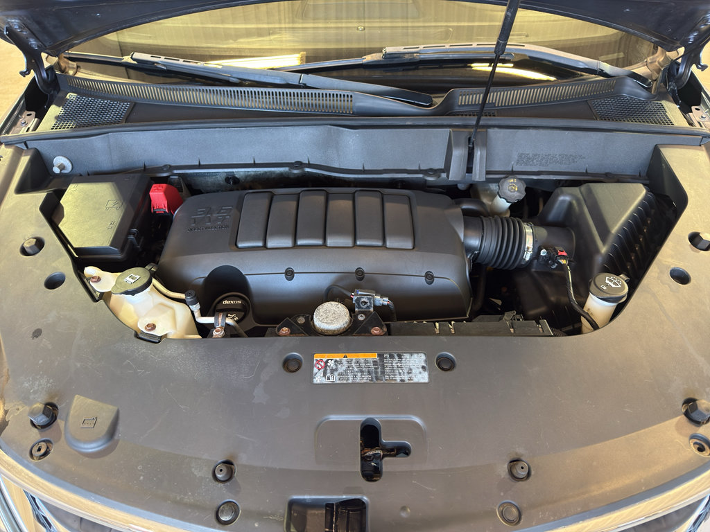 Used 2014 Chevrolet Traverse LT w/ LPO, 'HIT The Road' Package AWD/4WD image 34