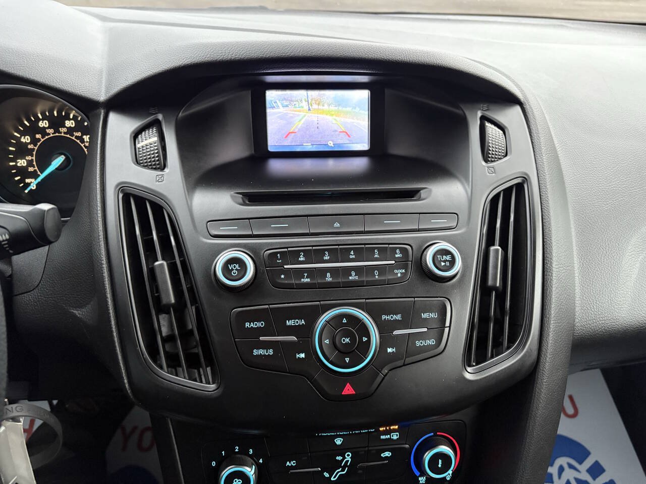 Used 2016 Ford Focus SE FWD image 28
