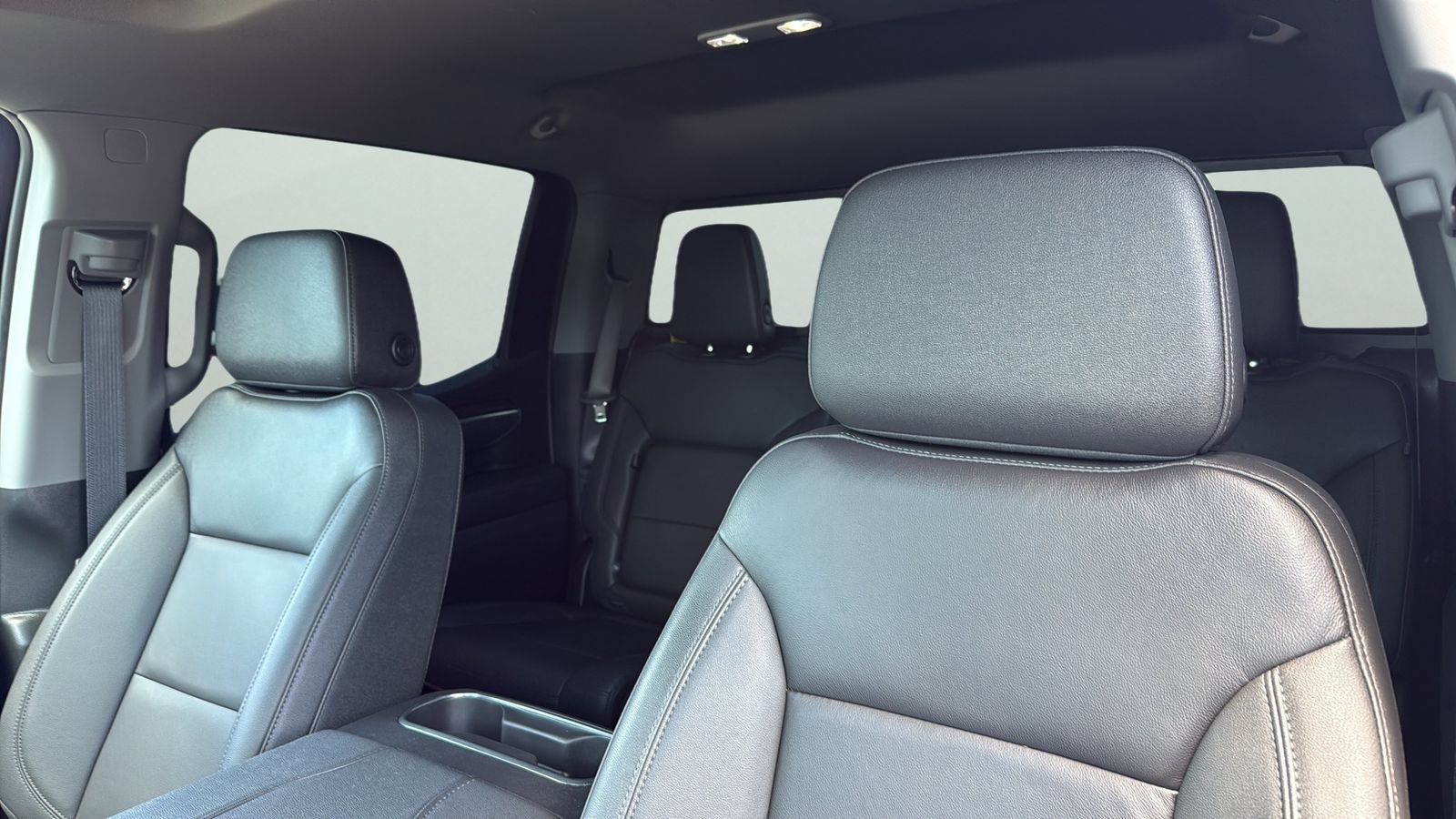 Used 2025 Chevrolet Silverado 1500 RST AWD/4WD image 9