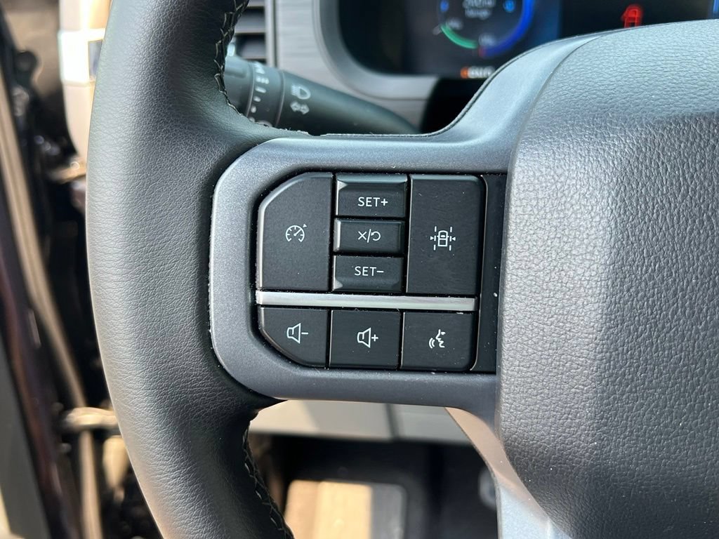 Used 2025 Ford F150 Lightning XLT AWD/4WD image 30