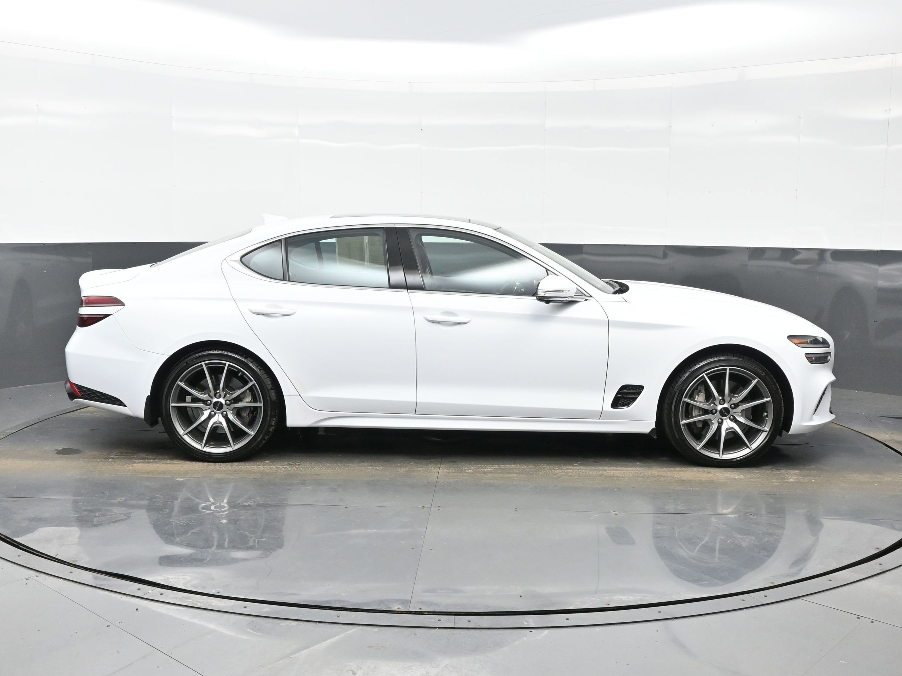 Certified 2026 Genesis G70 2.5T Prestige image 7