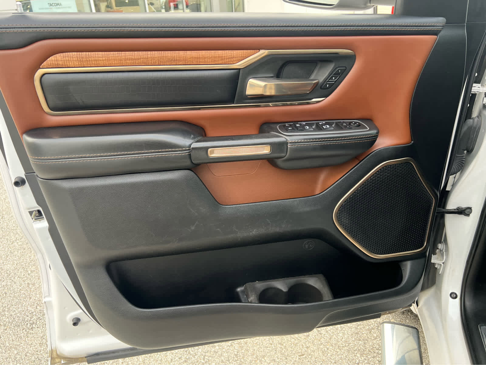 Used 2021 RAM 1500 Limited AWD/4WD image 12