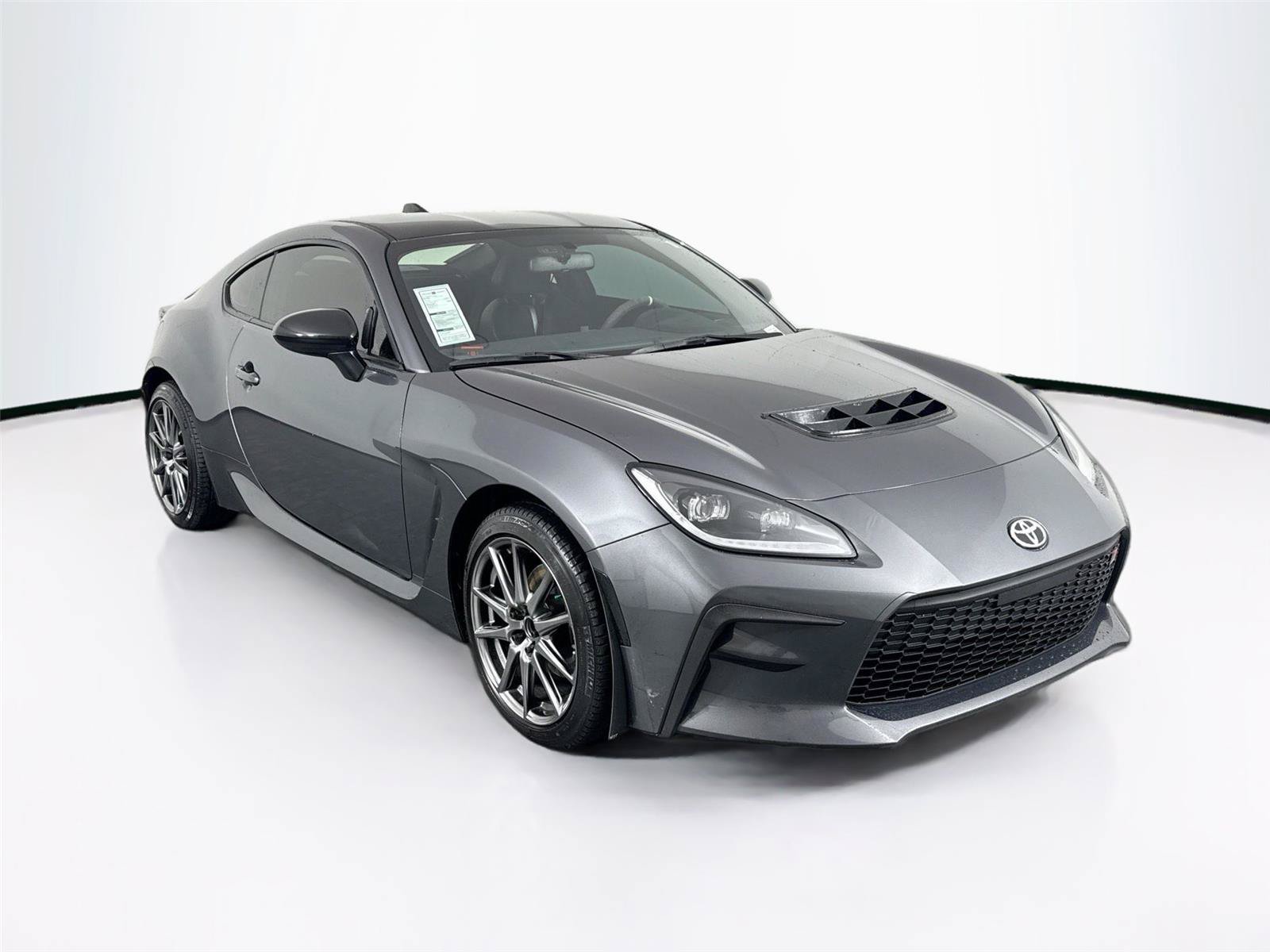 Used 2023 Toyota GR86 Premium RWD image 9
