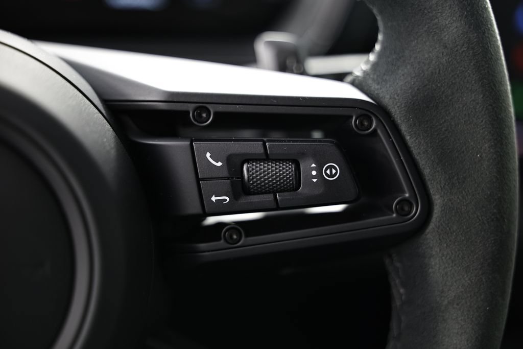 New 2026 Porsche Cayenne GTS AWD/4WD image 36