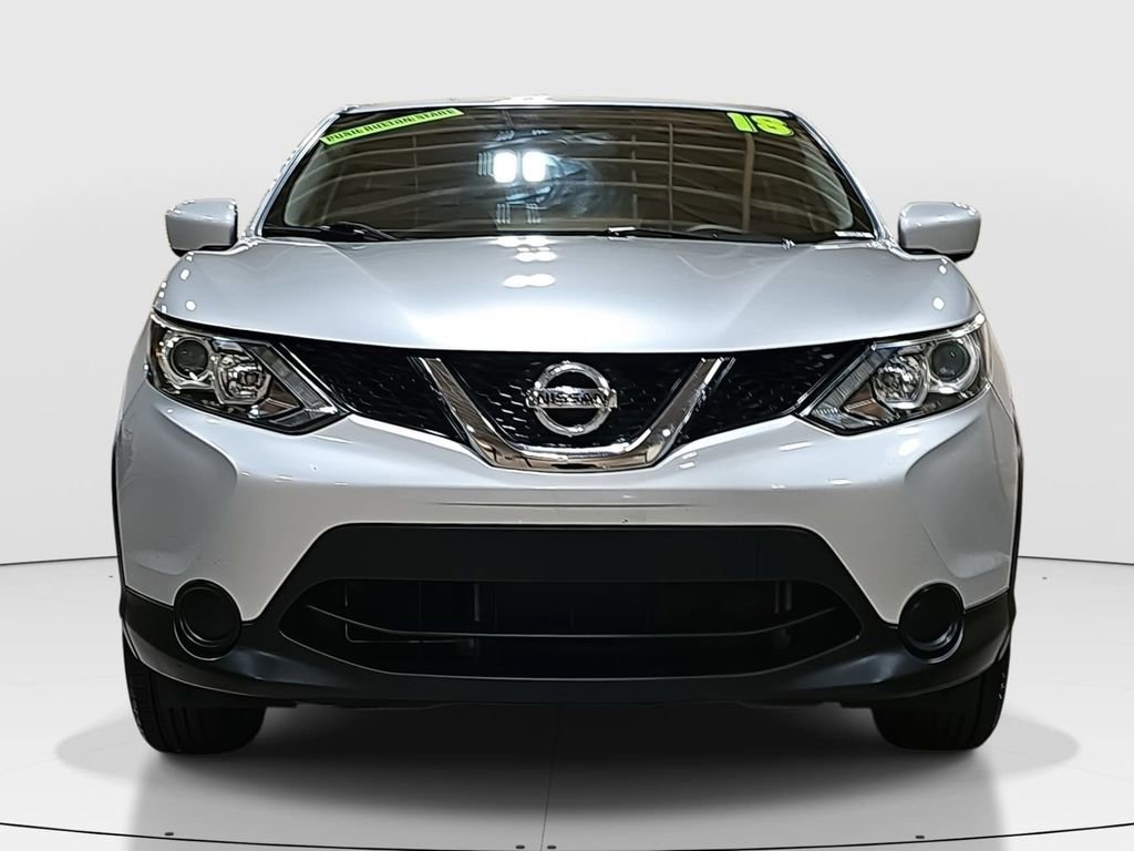 Used 2018 Nissan Rogue Sport S w/ S Appearance Package image 2