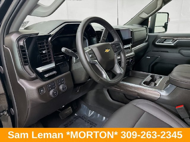 Used 2025 Chevrolet Silverado 2500 LTZ w/ LTZ Premium Package AWD/4WD image 10