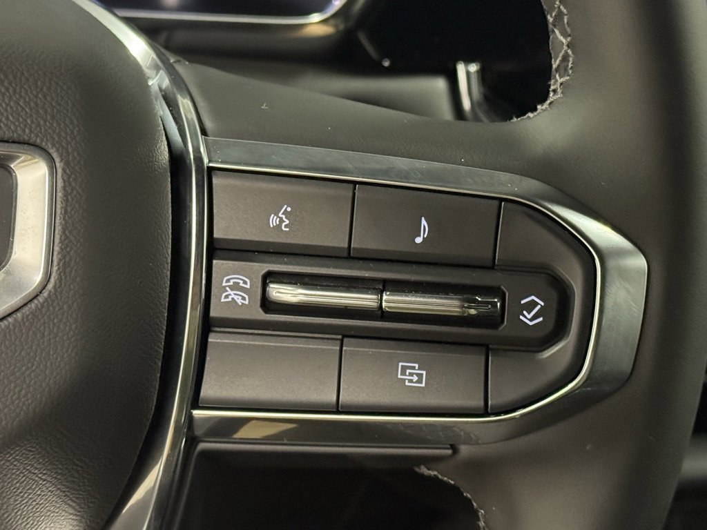 New 2025 GMC Canyon Elevation w/ Convenience Package image 30