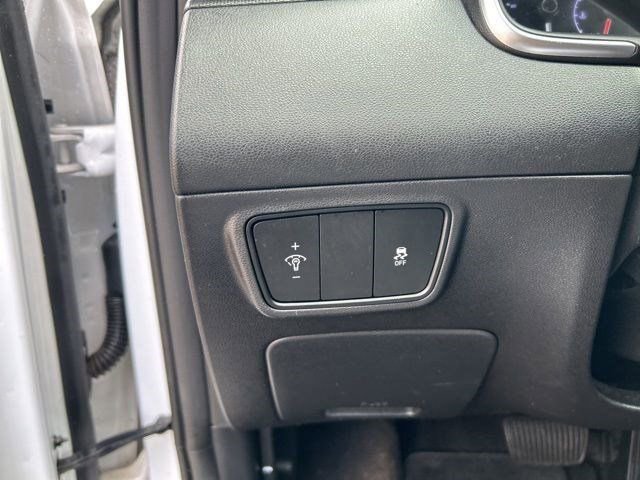 Used 2022 Hyundai Tucson SE image 18