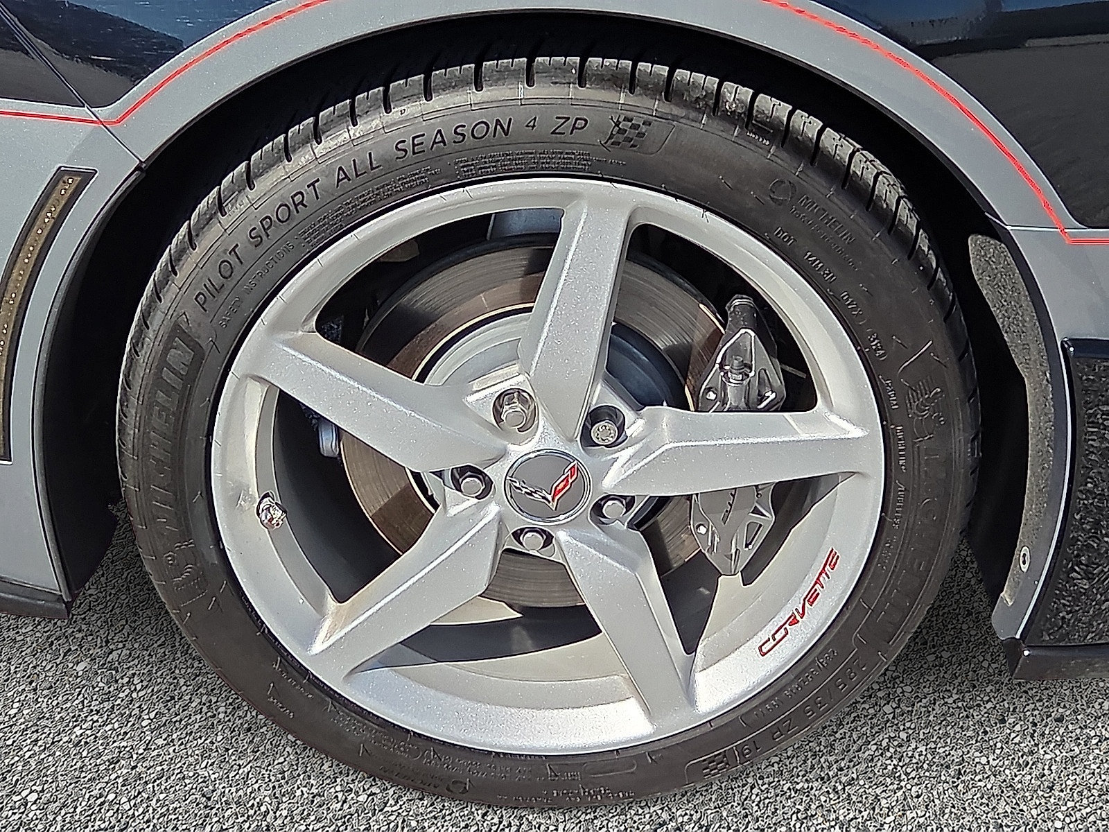 Used 2015 Chevrolet Corvette Stingray Coupe RWD image 7