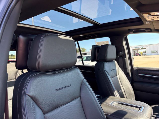 Used 2021 GMC Yukon Denali w/ Denali Premium Package AWD/4WD image 50