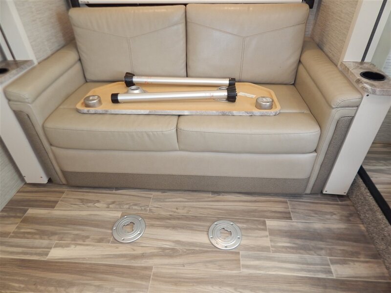 Used 2022 Ford E-350 and Econoline 350 Super Duty w/ A/C Prep Package RWD image 43