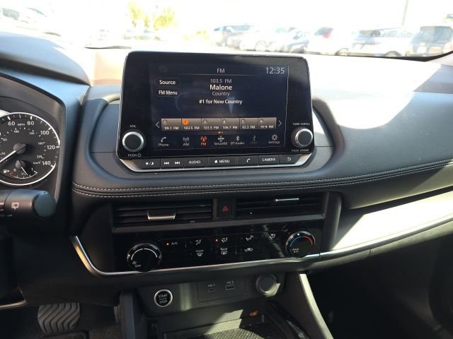 Used 2023 Nissan Rogue S image 17