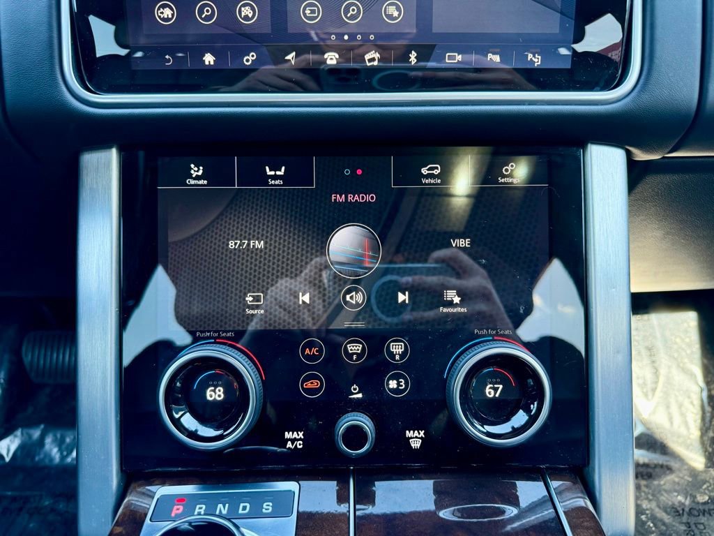 Used 2018 Land Rover Range Rover HSE image 17