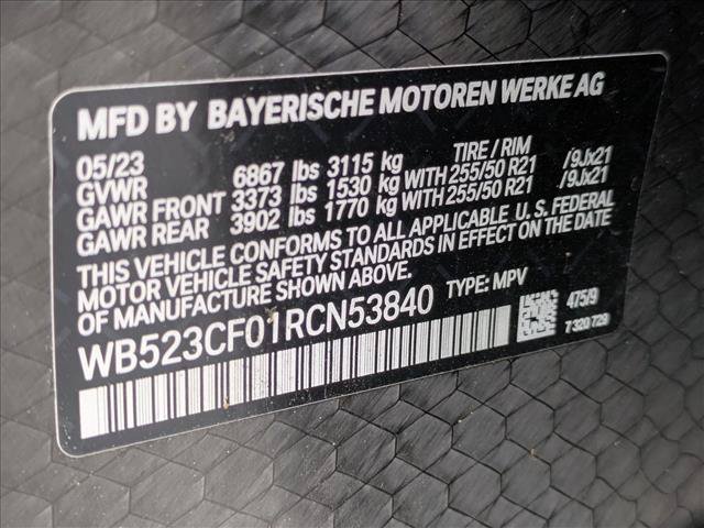Used 2024 BMW iX xDrive50 w/ Sport Package AWD/4WD image 16