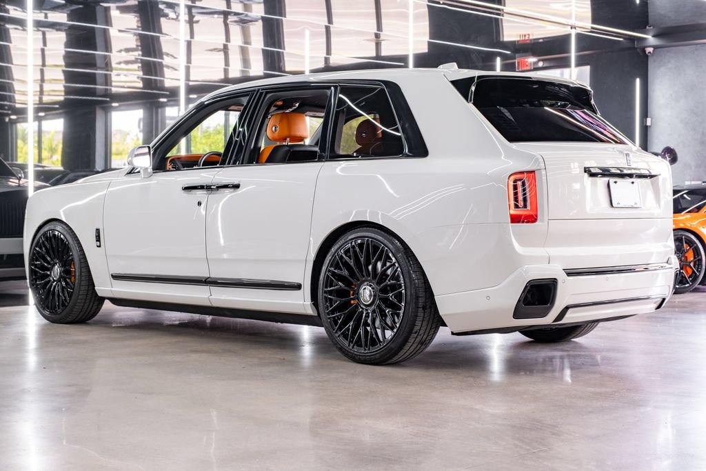 Used 2021 Rolls-Royce Cullinan AWD/4WD image 25