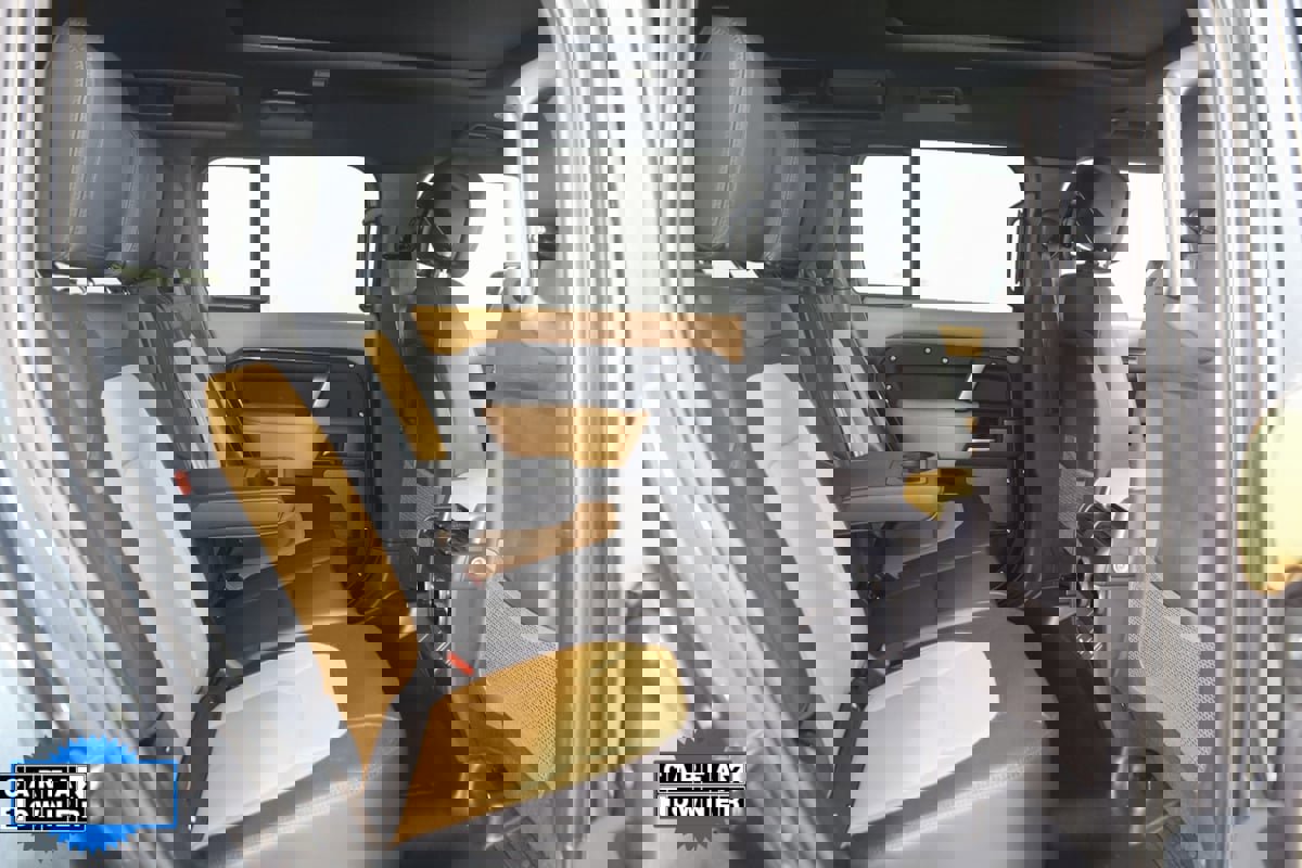 Used 2024 Land Rover Defender 110 X-Dynamic SE image 14