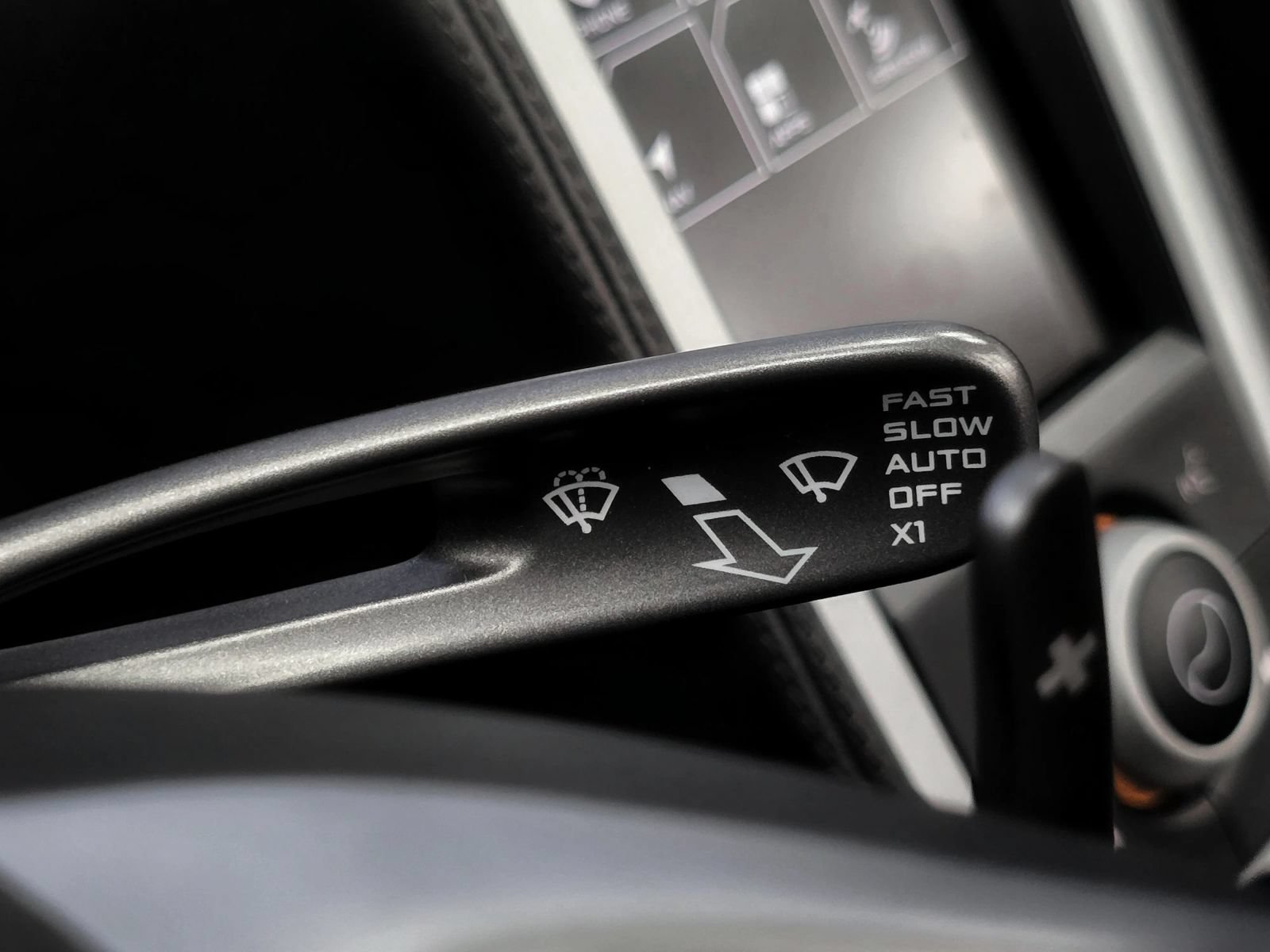 Used 2015 McLaren 650S Spider RWD image 40