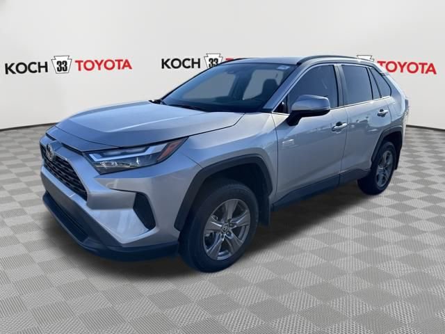 Used 2024 Toyota RAV4 XLE image 3