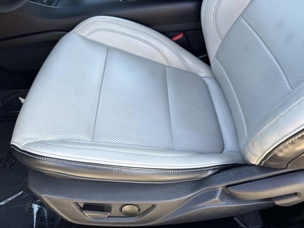 Used 2024 Ford Mustang Premium image 20