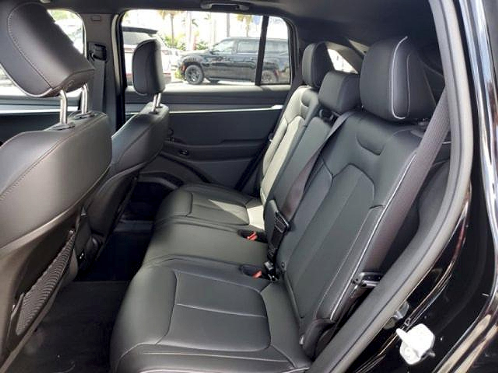 New 2025 Jeep Wagoneer S Limited AWD/4WD image 8