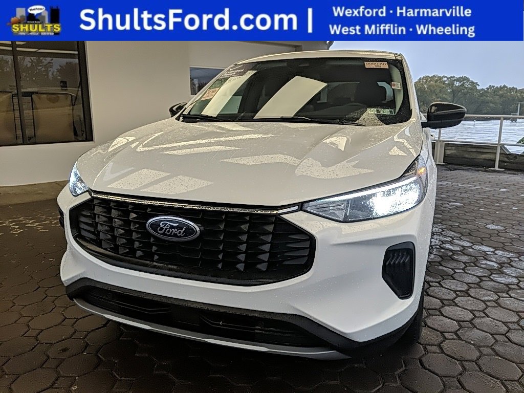 Used 2023 Ford Escape Active image 1