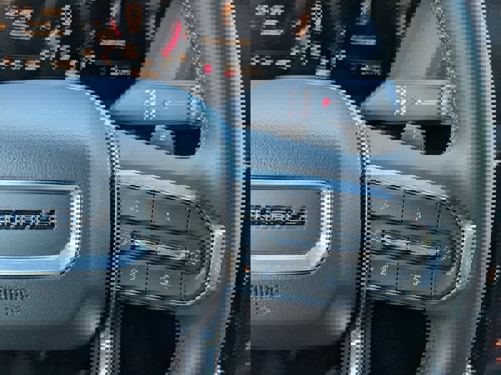 Certified 2025 GMC Yukon XL Denali w/ Sun & Power Step Package image 25