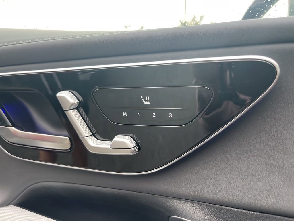 New 2025 Mercedes-Benz GLC 63 AMG S image 17