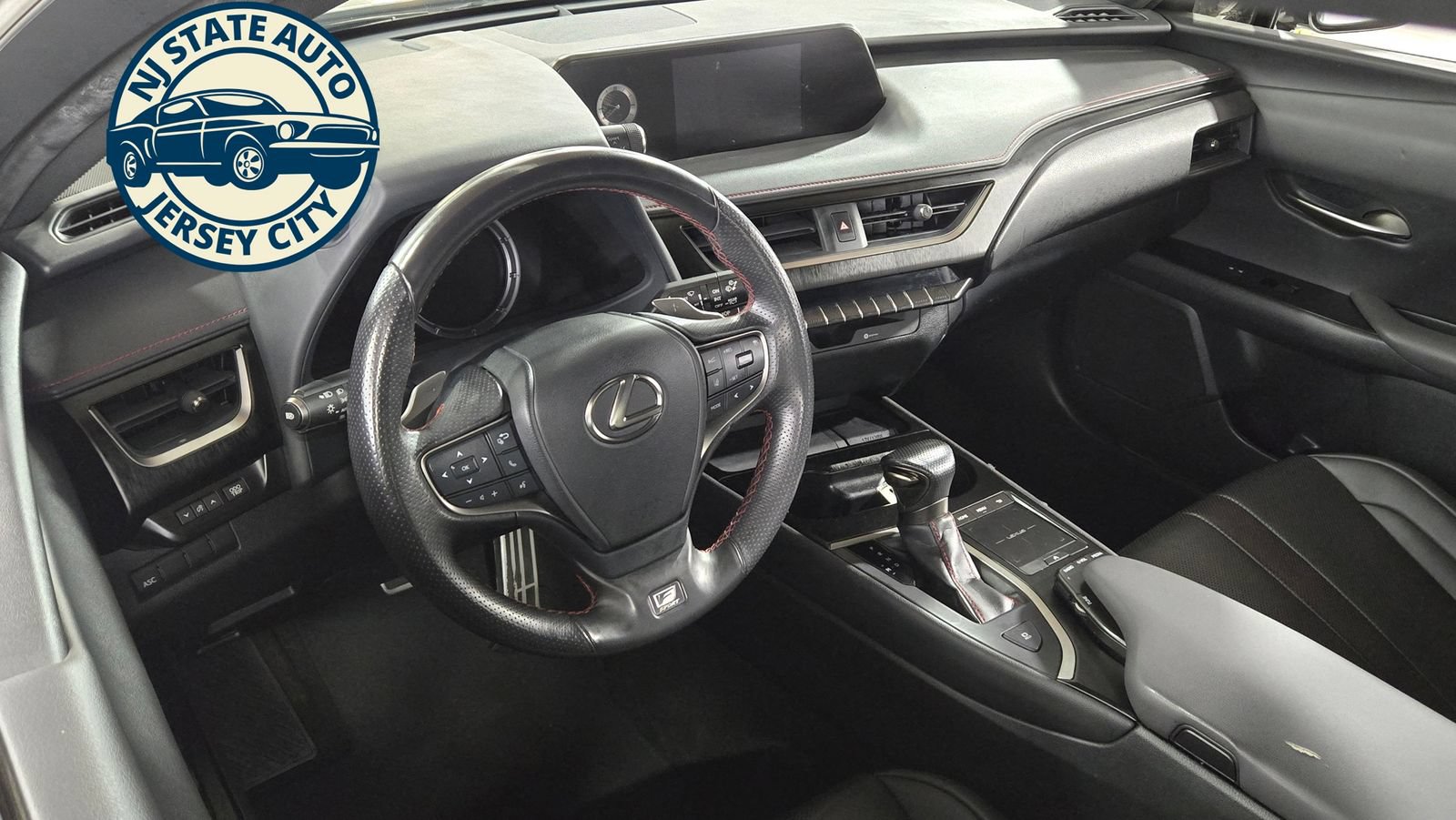 Used 2021 Lexus UX 200 F Sport w/ Accessory Package (Z1) FWD image 11