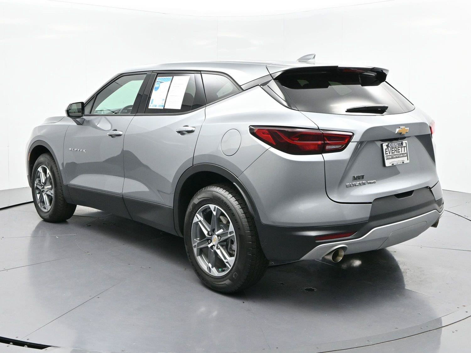 Used 2025 Chevrolet Blazer LT AWD/4WD image 5