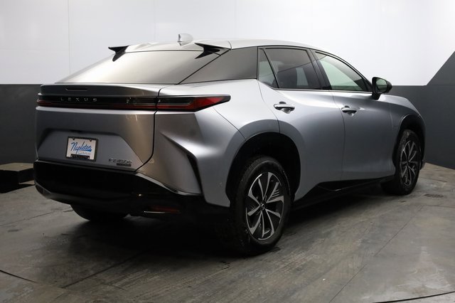 Used 2023 Lexus RZ 450e Premium w/ Technology Package image 5