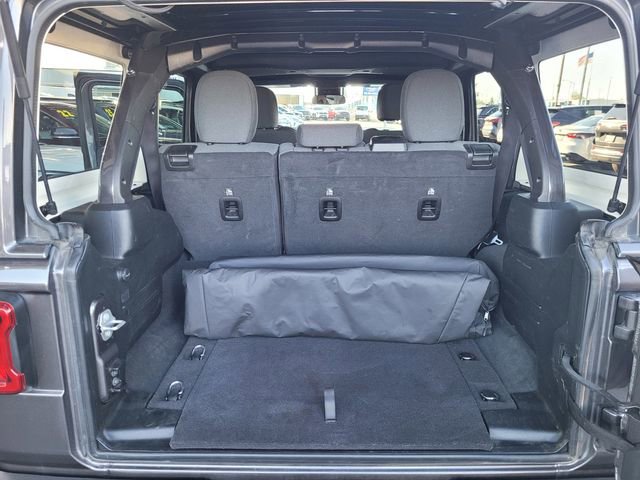 Certified 2025 Jeep Wrangler Unlimited Sahara w/ Safety Group image 19