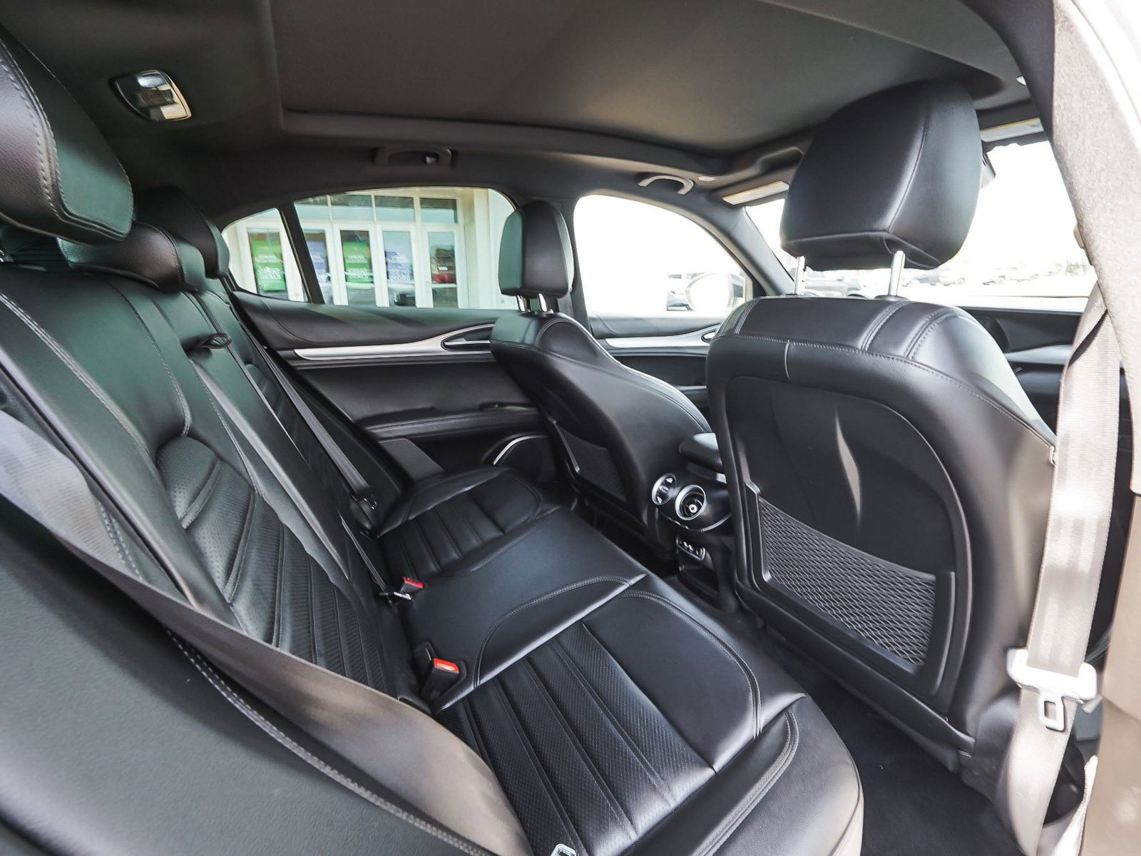 Used 2023 Alfa Romeo Stelvio Veloce image 40