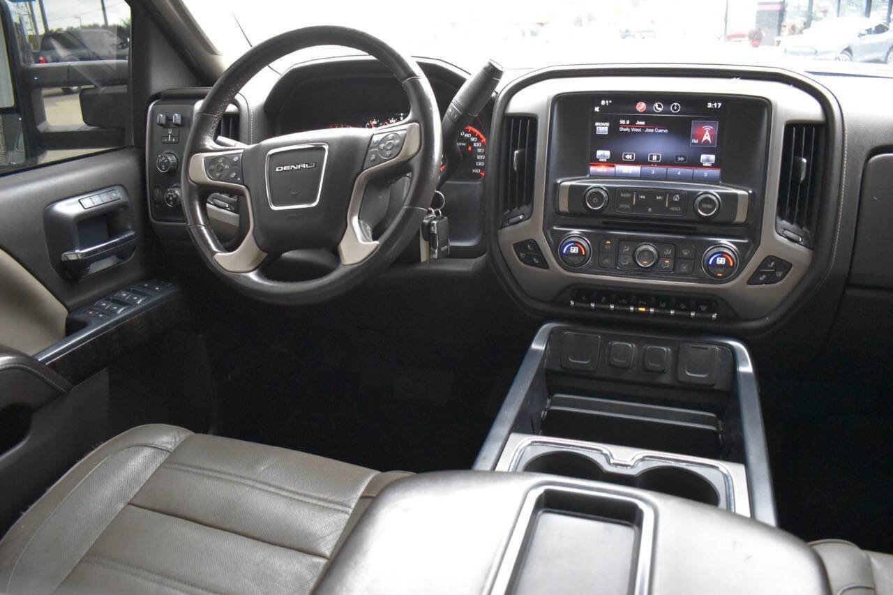 Used 2015 GMC Sierra 3500 Denali w/ Duramax Plus Package image 48