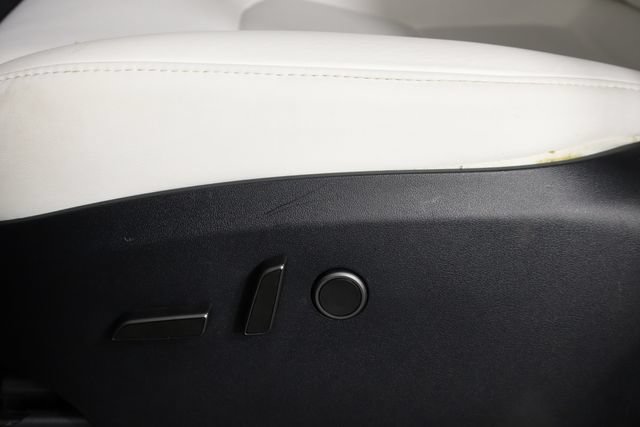 Used 2024 Tesla Model Y Long Range RWD image 19