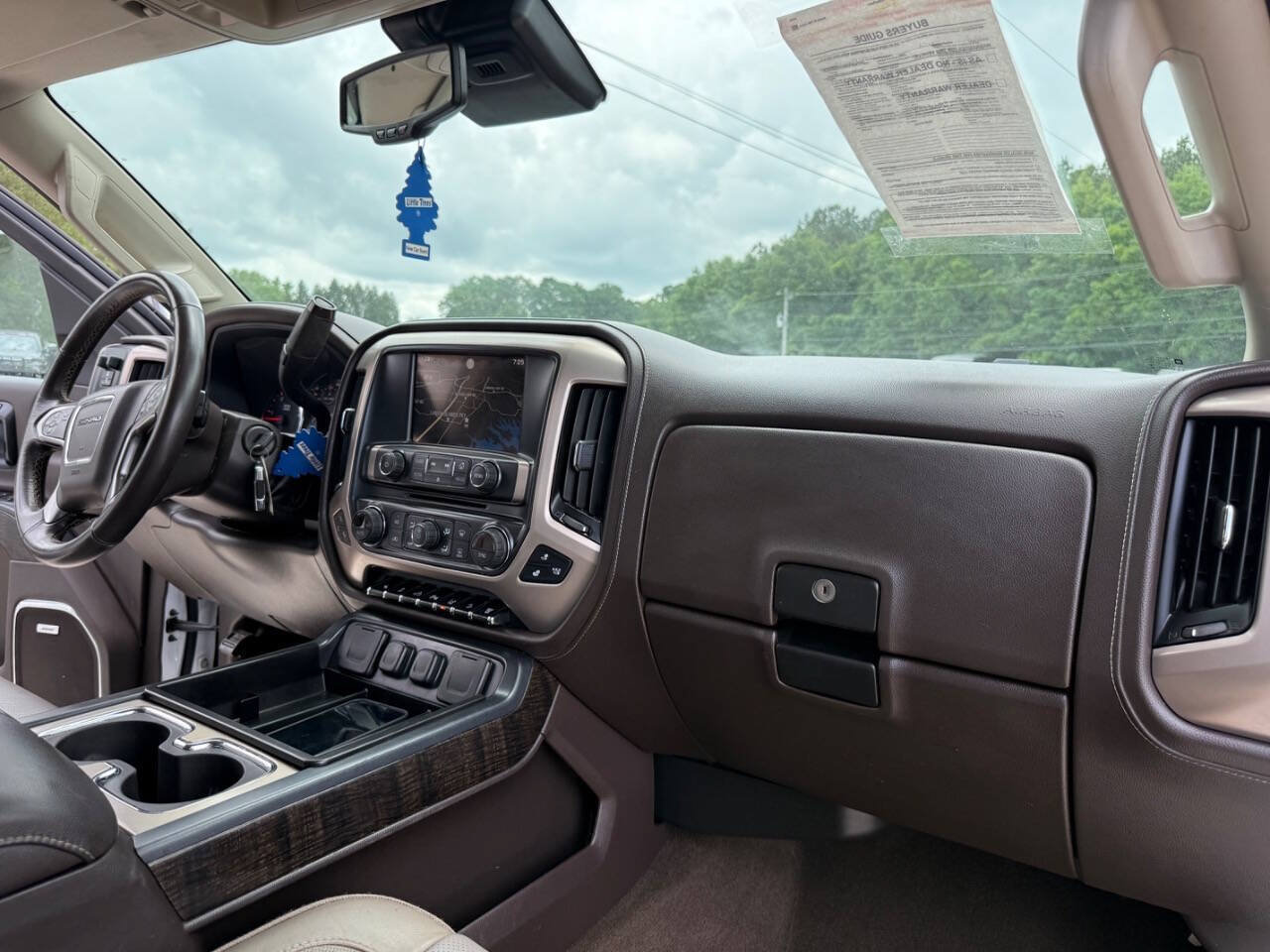 Used 2015 GMC Sierra 2500 Denali w/ Duramax Plus Package AWD/4WD image 31