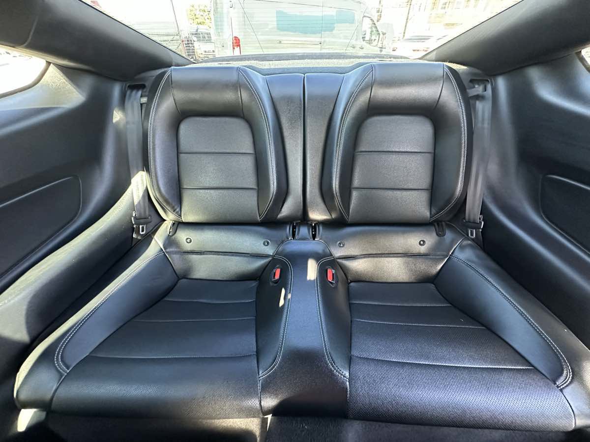 Used 2022 Ford Mustang GT Premium RWD image 35
