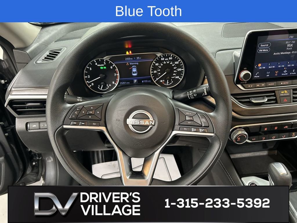 Used 2023 Nissan Altima 2.5 SV image 4