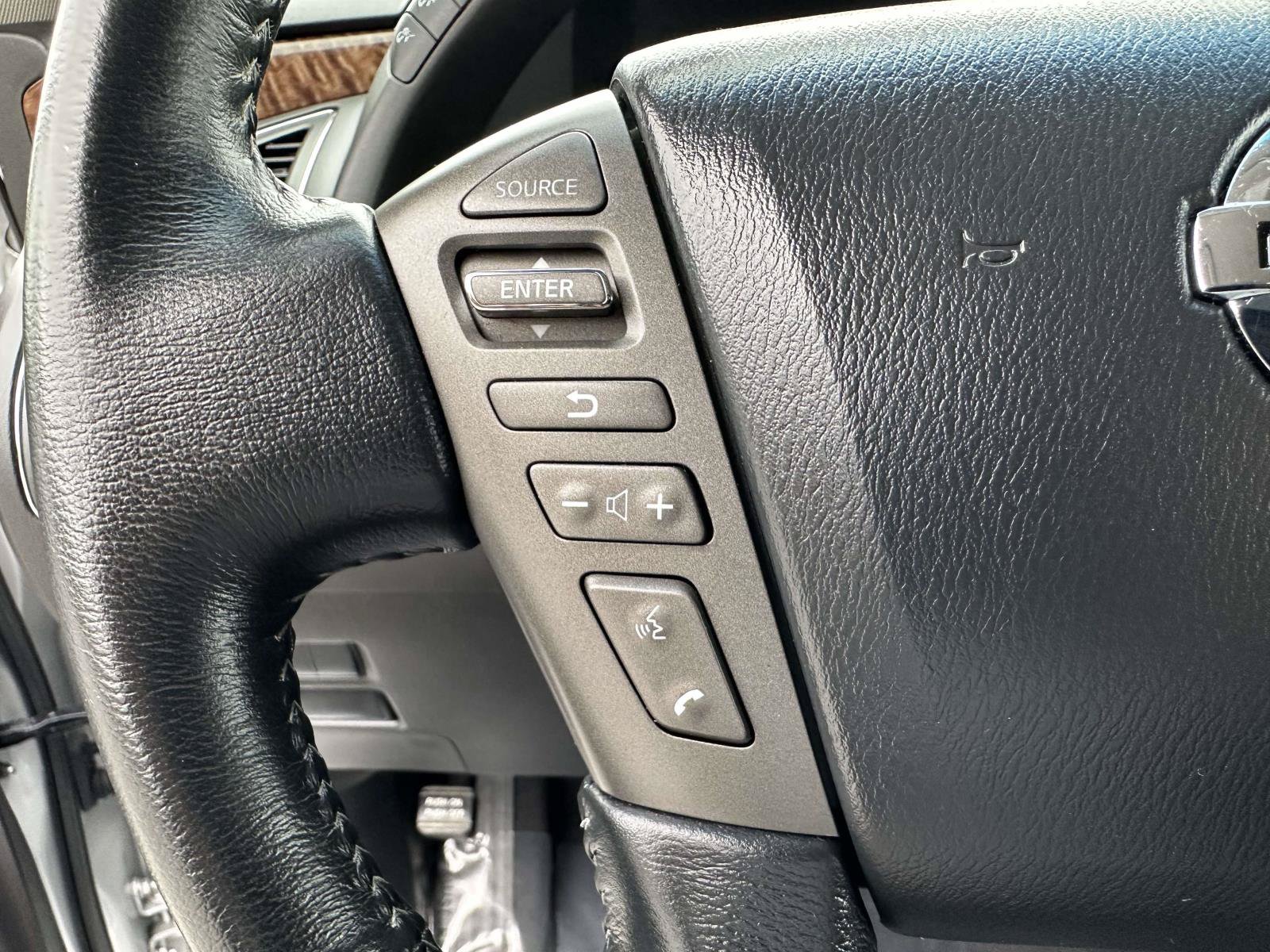 Used 2017 Nissan Armada SV AWD/4WD image 15
