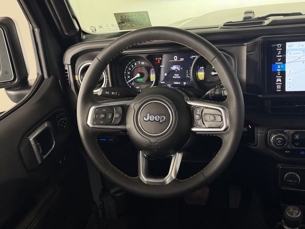Used 2024 Jeep Wrangler Unlimited Sahara w/ Technology Group AWD/4WD image 14