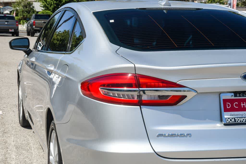 Used 2019 Ford Fusion SE FWD image 6