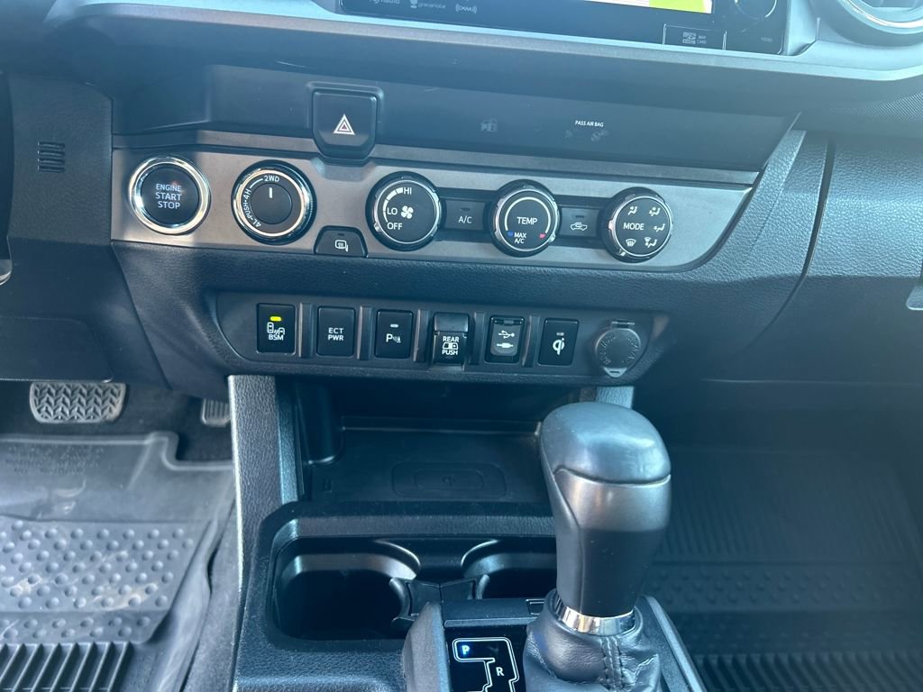 Certified 2019 Toyota Tacoma TRD Sport image 32