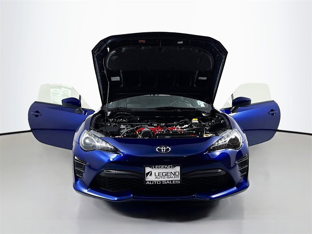 Used 2017 Toyota 86 image 23