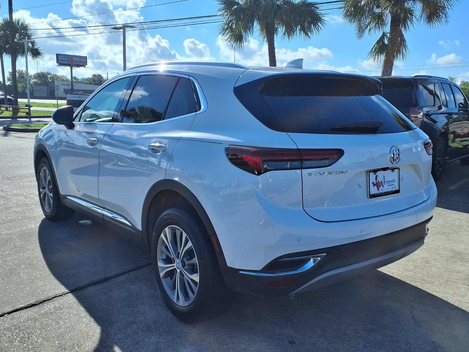 Used 2023 Buick Envision Preferred FWD image 8
