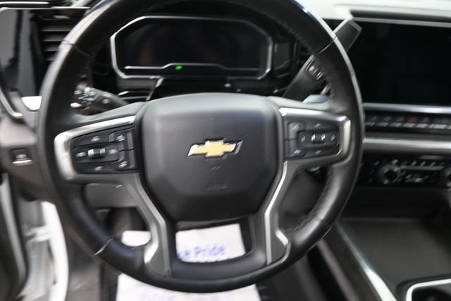 Used 2025 Chevrolet Silverado 2500 LTZ w/ LTZ Premium Package AWD/4WD image 21