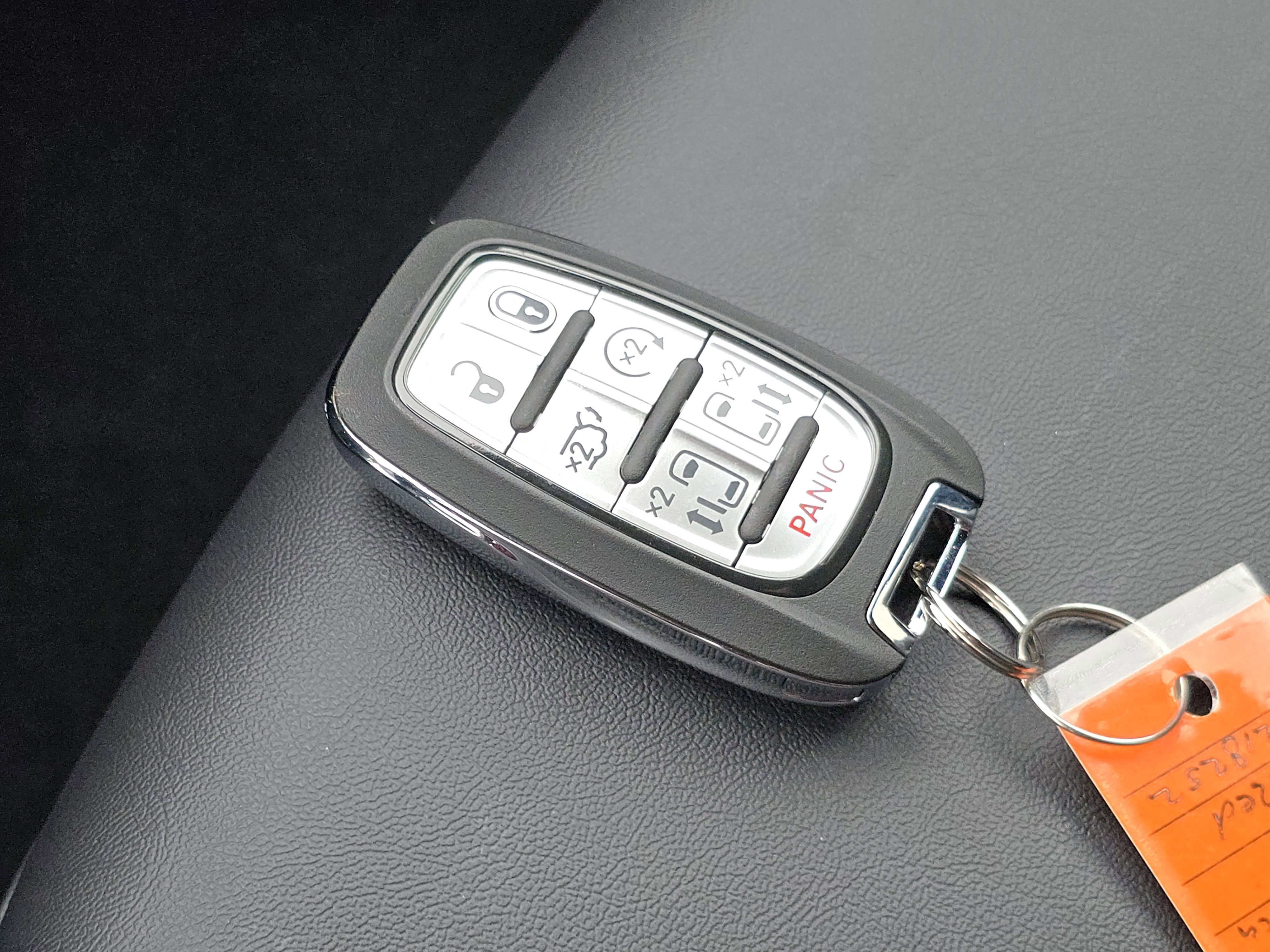 New 2026 Chrysler Pacifica Select FWD image 36