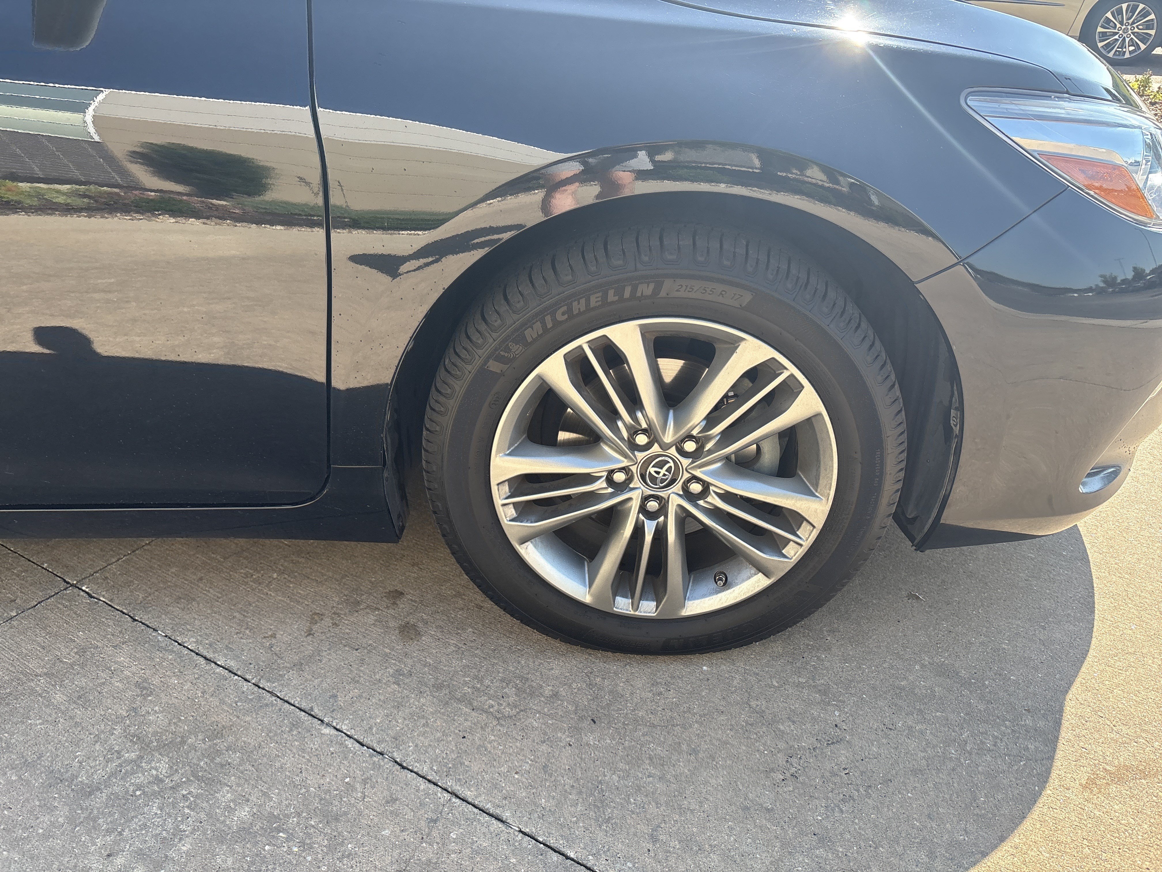 Used 2016 Toyota Camry SE FWD image 13
