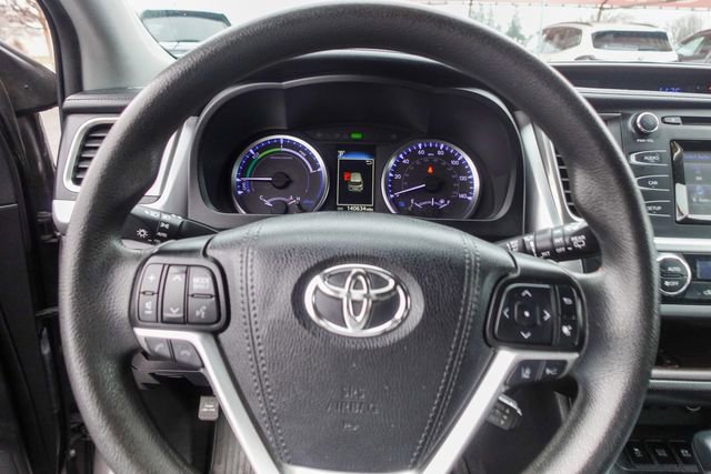 Used 2019 Toyota Highlander LE image 14