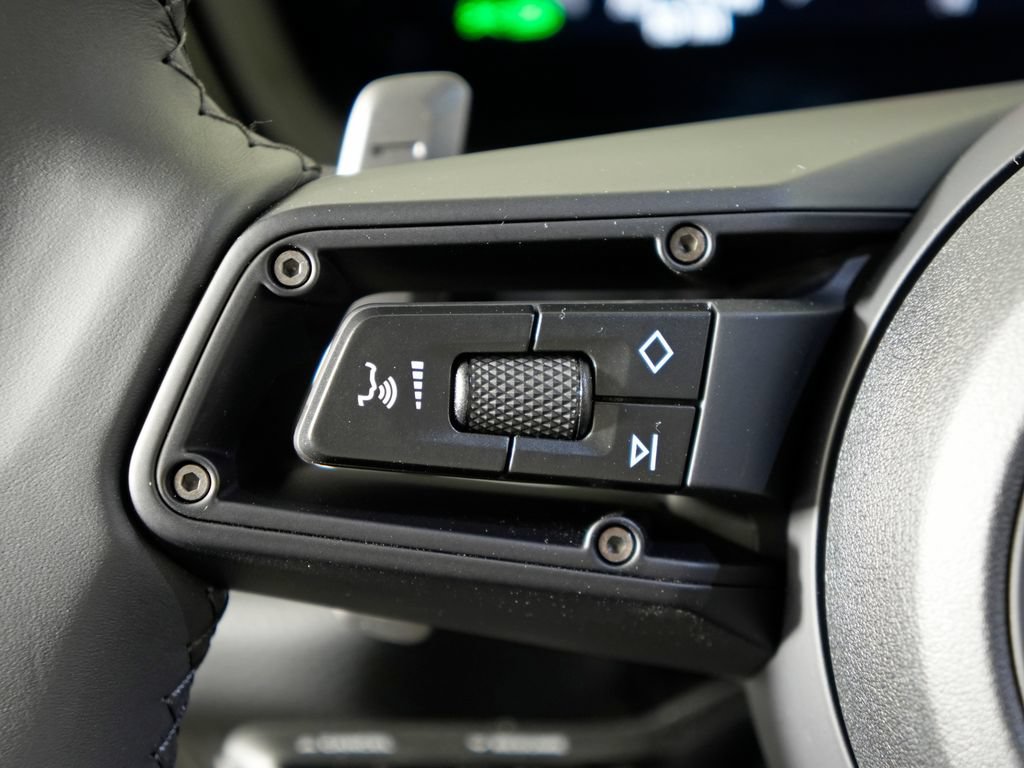 Certified 2026 Porsche Cayenne AWD/4WD image 26