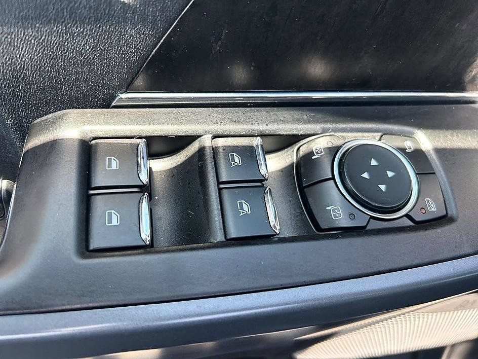 Used 2022 Ford F150 Lightning Lariat AWD/4WD image 10